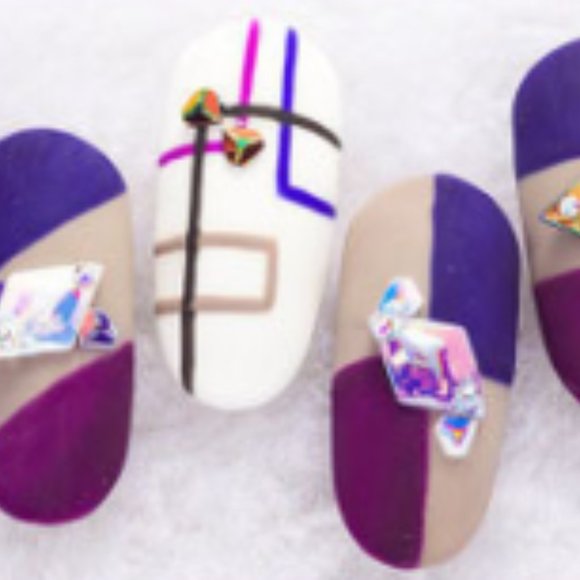 Diamond Shape Nail Art Glitter Flakes 3D - Picture 3 of 3